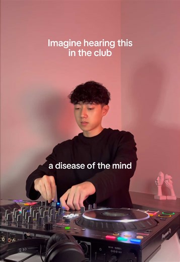 So what if we make disturbia faster and give it a new beat #disturbia #remix