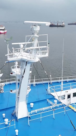This rotating thing on a ship is called a Marine radar. | Elham Pourgol