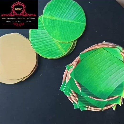 Disposable leaf plates or eco-friendly tableware. starter #bananaleaf #foodwrapping #servingtray