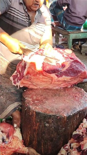 Watch This Blade Glide Through Beef 🥩