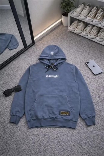 Hoodie Sweater premium sablon menyala sebagus ini harganya gak bikin kantong jebol uiy coba kepoin #hoodie #sweater #rekomendasioutfit #outfitd