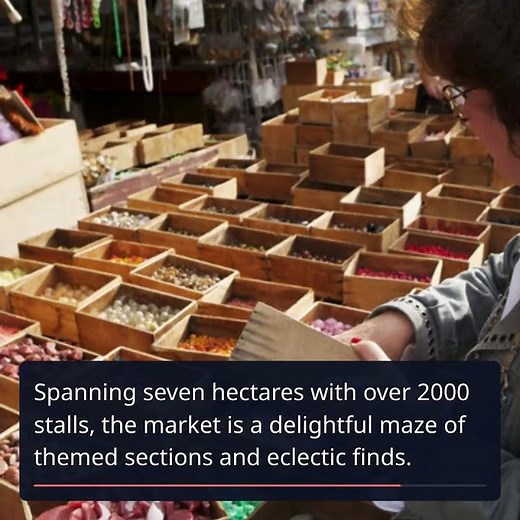 Explore the Enchanting Marché aux Puces: A Parisian Treasure Hunt