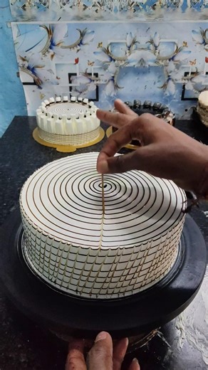 1 kg butterscotch cake design #cake #recipe #butterscotch 👌🎂😋