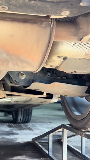 Detailed by the legends OSM,book your vehicle with us