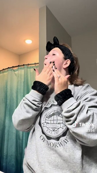 Essential Nighttime Reset for Relaxation and Skincare