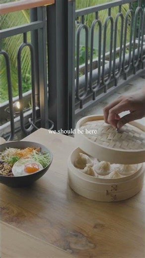 Good food, coastal air, and easy moments - Papa Lee’s Batu Bolong.