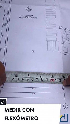Medición con Flexómetro en Ingeniería Civil y Arquitectura