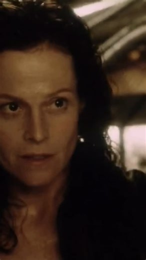 Alien the 8th Passenger on Instagram: "Share some xenomorph love with your loved one. Happy Valentine’s Day 🖤 #alien #valentinesday #alienmovie #xenomorph #alienresurrection"