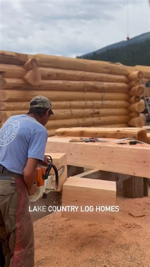 Lake Country Log Homes - LCLH on Instagram: "Timber King Truss supporting the great room roof of a custom Dovetail Log Home we built a few years ago for clients in Revelstoke British Columbia. #milwaukeetools #loghome #timbertruss #timberframe #dovetail #customloghomes #loghomebuilders #mortiseandtenon #loghouse #buildingyourdreamfromnature #woodworking #handcraftedloghomes"