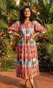 Buntes Ikat Block Print Baumwoll-Gaze-Kleid, Midi-Minikleid mit tiefem Hals für Sie - Etsy.de