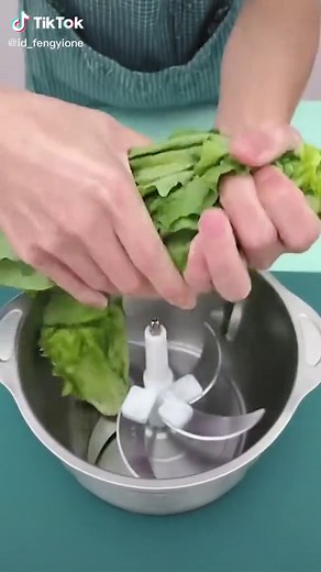 Effortless Chopping with a Hand-Operated Food Processor
