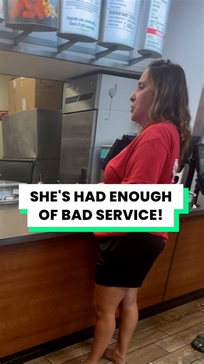 Woman confronts fast food worker over 18 minute wait 😱 | Scheiffer Bates