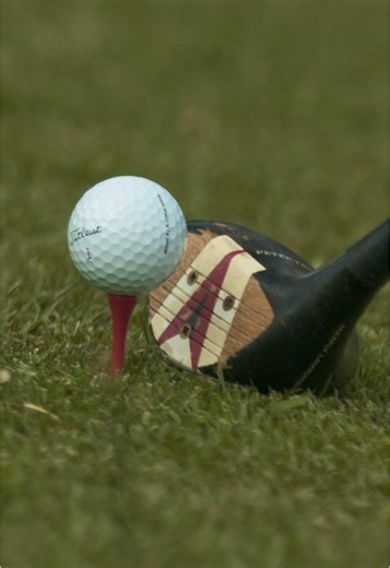 We found the oldest driver at Royal Nairobi Golf Club... and of course, we had to test it out! 😅 @Kungumann👑(GEN-Z WA MAGARI) Wooden shaft. Vintage grip. Zero forgiveness. How did it go? Let’s just say… you’ll want to stay tuned for this swing down memory lane! 🏌️‍♂️⛳️ #fyp #foryourpage #explore #podcasts #tiktokkenya #kenyatiktok #tannahill2025 #centenarytannahill #golf #golftok #royalnairobigolfclub #rngc #trending