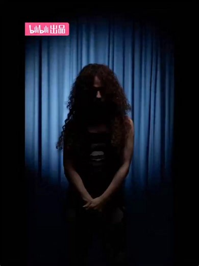 Hello, friends! At 7:30 p.m. on December 31st, tune in to 2025 BILIBILI NEW YEAR’S EVE GALA and let's enjoy the joy of the New Year together！ | Marty Friedman