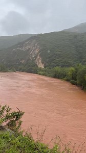 ALERTA POR CRECIMIENTO DEL RÍO UTCUBAMBA EN EL DISTRITO DEL #TINGO En este video se muestra cómo el río Utcubamba continúa creciendo en el distrito del Tingo. Se emite una alerta a quienes viven cerca de sus orillas, ya que el aumento del caudal pone en riesgo la seguridad de las viviendas y actividades cercanas al río. | Chachapoyas Digital