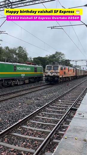 𝐌𝐚𝐚𝐯𝐢 👀👅 ° 𝙩𝙧𝙖𝙞𝙣 𝙚𝙣𝙩𝙝𝙪𝙨𝙞𝙖𝙨𝙩𝙞𝙘 ✈️ on Instagram: "The train number 12553 is the Vaishali Express (Vaishali SF Express), operating between Lalit Gram (LLP) and New Delhi (NDLS). It runs daily covering a distance of approximately 1376 km in around 26 hours and 25 minutes. The train stops at about 29 stations along its route. It has several classes including 1A (First AC), 2A (AC 2-tier), 3A (AC 3-tier), 3E (AC Economy), and SL (Sleeper). It is a mail express train with pantry