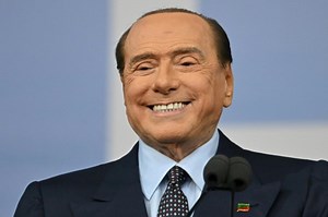 "Bunga-bunga" : Berlusconi relaxé dans un procès pour corruption de témoins