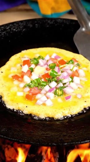 Crispy Besan Cheela | Healthy village breakfast #grannycooking #cheela #desifood #shorts