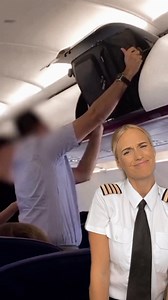 Pilot Reaction 👀 Can someone just please help him? 🙈💼 | MariaThePilot