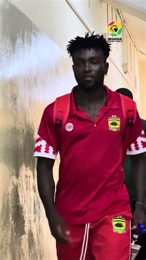 🚍🦔Arriving with confidence - Asante Kotoko. \n\n#GPL #GPLMW26