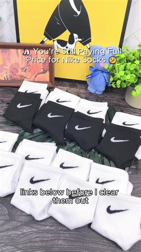 Hot Deal Nike Socks Are Selling Out Fast ⚡\t #sportsocks #nikesocks #gymsocks #mensocks #whitesocks