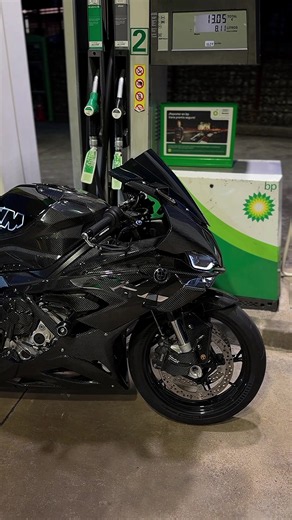 BMW S1000RR gas time: filling up a carbon fiber sportbike