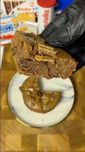 Kit Kat Lava Cake 🍫 | Viral Chocolate Dessert You Need to Try!