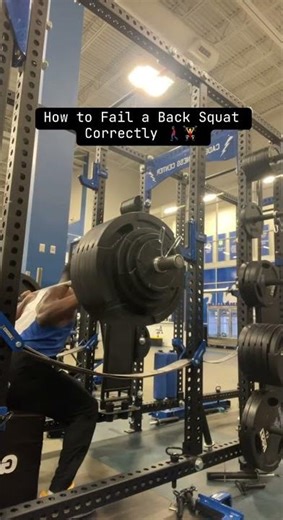 Back Squat Fail 😮‍💨🚶🏾‍♂️🏋️‍♂️😂 #backsquats #fails