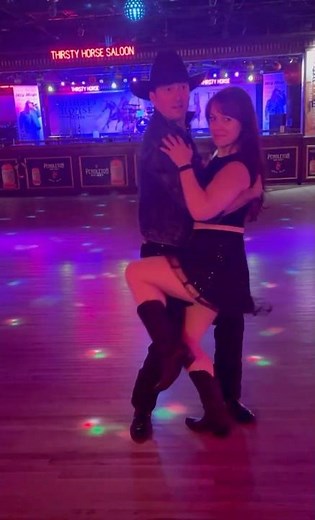 Country dance energy you can feel 💥try this combo! #dance