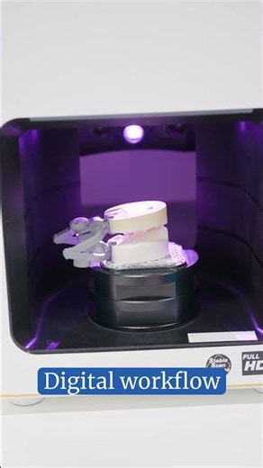 Dental Lab Tech Precision | Oralzone Dental Lab