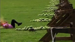 'Amazing Race' Chick Takes Watermelon to the Face