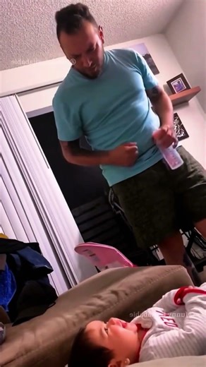 new born baby's first time using sign #cutebaby #babyshorts