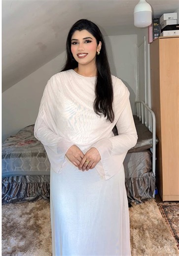 Long Dress Outfit Ideas: Elegant Long Dress Looks