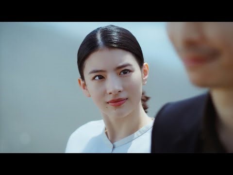 Natsuki Deguchi freezes at Hiroki Hasegawa's unexpected "pun" in Fujikura's new TV commercial