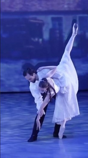 Dracula ballet 🤍 one of my favourites #ballet #dance #ballerina #dancer #pasdedeux #balletdancer