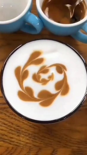 How to Create Perfect Coffee and Milk Latte Art