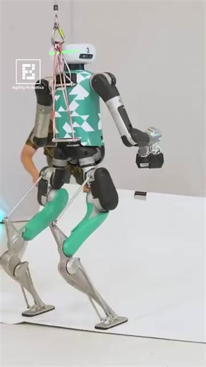 Sin duda la Robótica ha venido experimentando Grandes Avances en los últimos años, hoy por hoy es una de las Disciplinas Tecnológicas que Lideran la Cuarta Revolución Industrial A continuación tenemos un Listado de los Robots Humanoides más Destacados - Allex, de la Corporación Tecnológica WIRobotics de Corea del Sur - Figure 02, de la Corporación Tecnológica Figure AI de EEUU - Unitree R1 de la Corporación Tecnológica Unitree Robotics de China - Digit de la Corporación Tecnológica Agility Robot