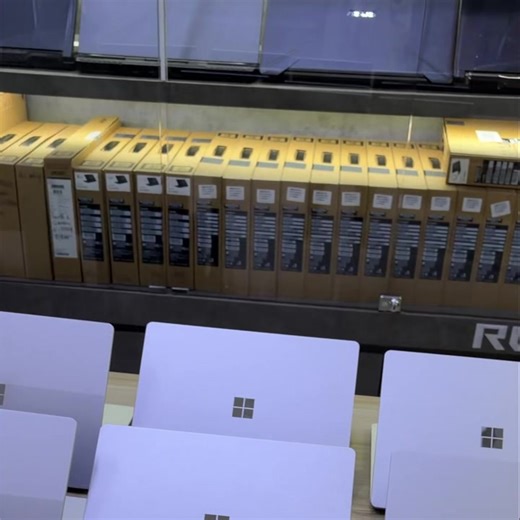 Secondhand Surface condition 99% From USA Microsoft Surface Go 8GB/128/256GB Color Sliver 3xx$ 4xx$ Telegram : 010996199 | City Computer