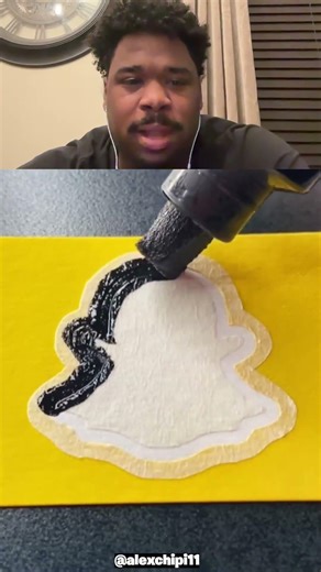 Making the Snapchat Logo