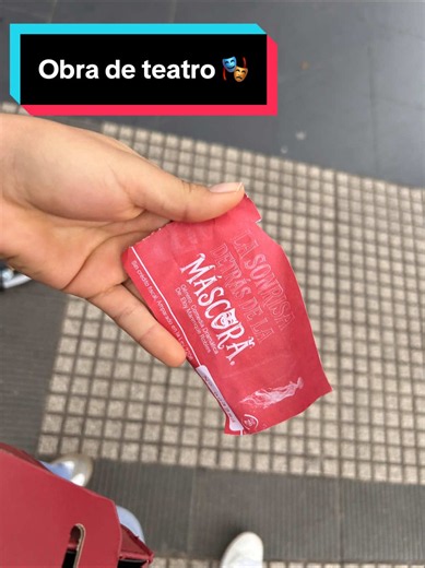 Obra de teatro “La sonrisa detrás de la máscara” – reseña y experiencia