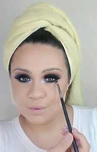 4.2M views · 45K reactions | Smokey azul LISTA DE TODOS OS PRODUTOS USADOS NO STORYS  #minitutorials #igtvmakeup #smokeyazul #smokey | JehJanick makeup | Facebook