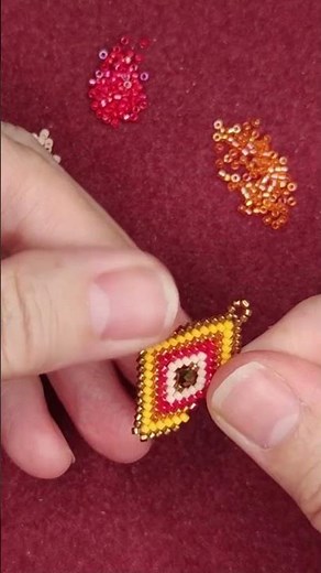 Switch Brick Stitch for Peyote. Diamond-Shaped Earrings Tutorial