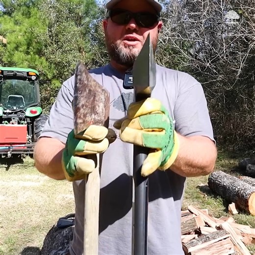 Will the Fiskars SPLITTING Axe Live Up to the HYPE? #SplittingAxe #WoodSplitting #Firewood #ToolReview | The Kelley's country life