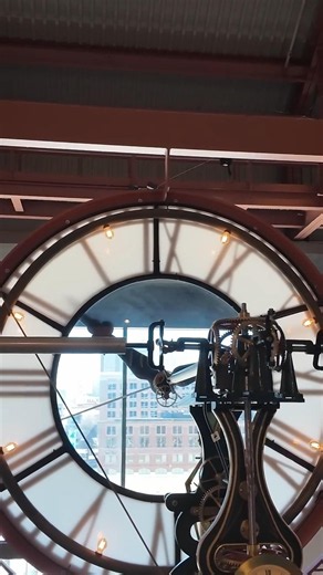 How Does 1 Mechanism Run 5 Clocks?