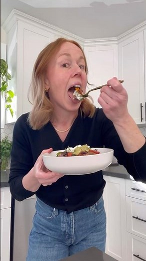 This vegetarian dinner has 14 grams of fiber!