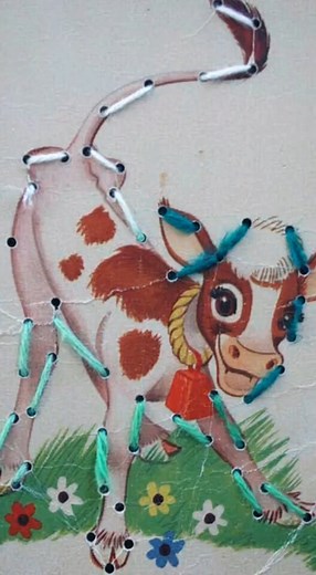 “Remember sewing cards from childhood? I loved stitching the designs… but I hated pulling all the yarn back out afterward! This video brings back that nostalgic craft moment—simple, creative, and a little bit frustrating, just like we remember. | Do U Remember Old Days