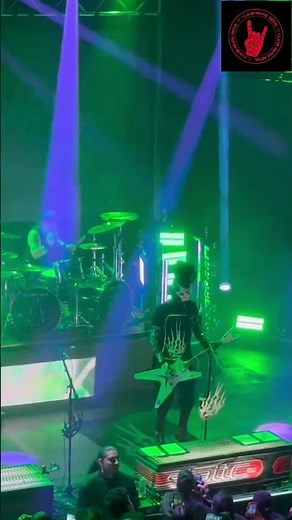 Static-X Push it: Electrifying Green Stage Lighting & Epic Performance!