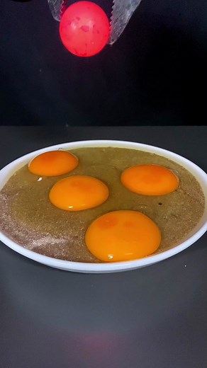 1000°C RHCB Fireball vs Eggs 🥚🥚🔴 #donebyprofessional #dontattempt #1000 #rhcb #ironball #fireball #asmrsounds #satisfying #experiment #science #lifehack #fake #asmr #usa #trends #fyp #egg