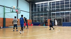 4v4三对三规则 勾手三分独得8分