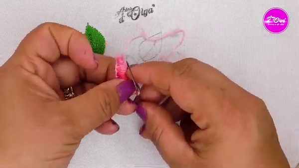 HOW TO EMBROIDERY A 3D ROSE